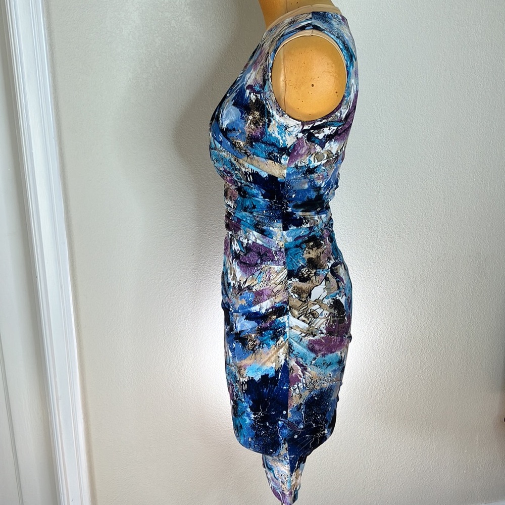 Abstract Multicolor Dress with Ruched Sides - Picture 4 of 10